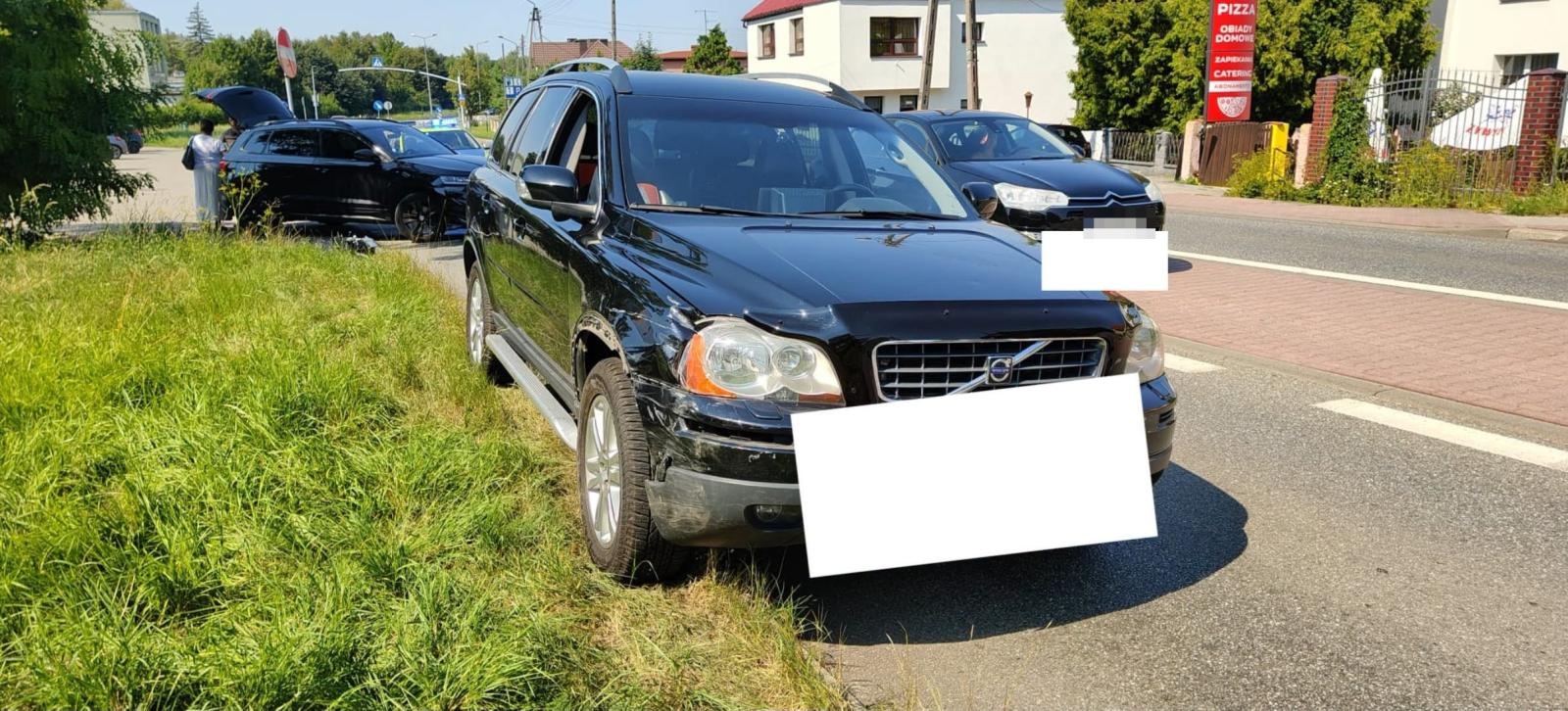 Zdjęcie w galerii na portalu naszwodzislaw.com: Dwie kolizje jednego dnia. Policja wskazuje ten sam błąd kierowców wiadomości z regionu