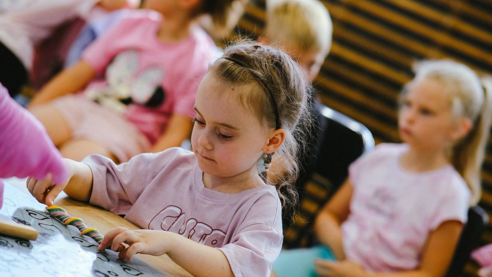 Zdjęcie w galerii na portalu naszwodzislaw.com: Twórcze wakacje z WCK dobiegły końca wiadomości z regionu