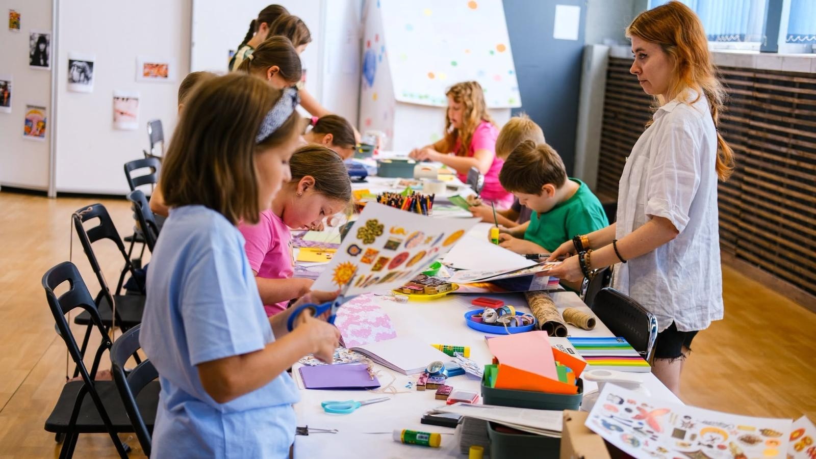Zdjęcie w galerii na portalu naszwodzislaw.com: Twórcze wakacje z WCK dobiegły końca wiadomości z regionu