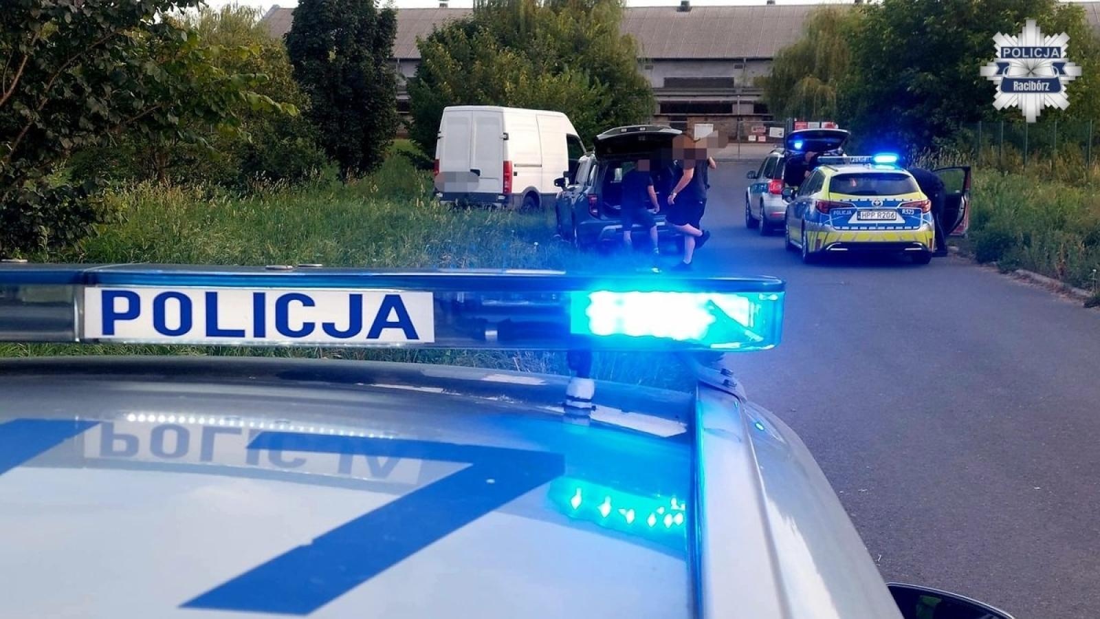 Zdjęcie w galerii na portalu naszwodzislaw.com: Pogon za Iveco. Pasażerką mieszkanka powiatu wodzisławskiego wiadomości z regionu