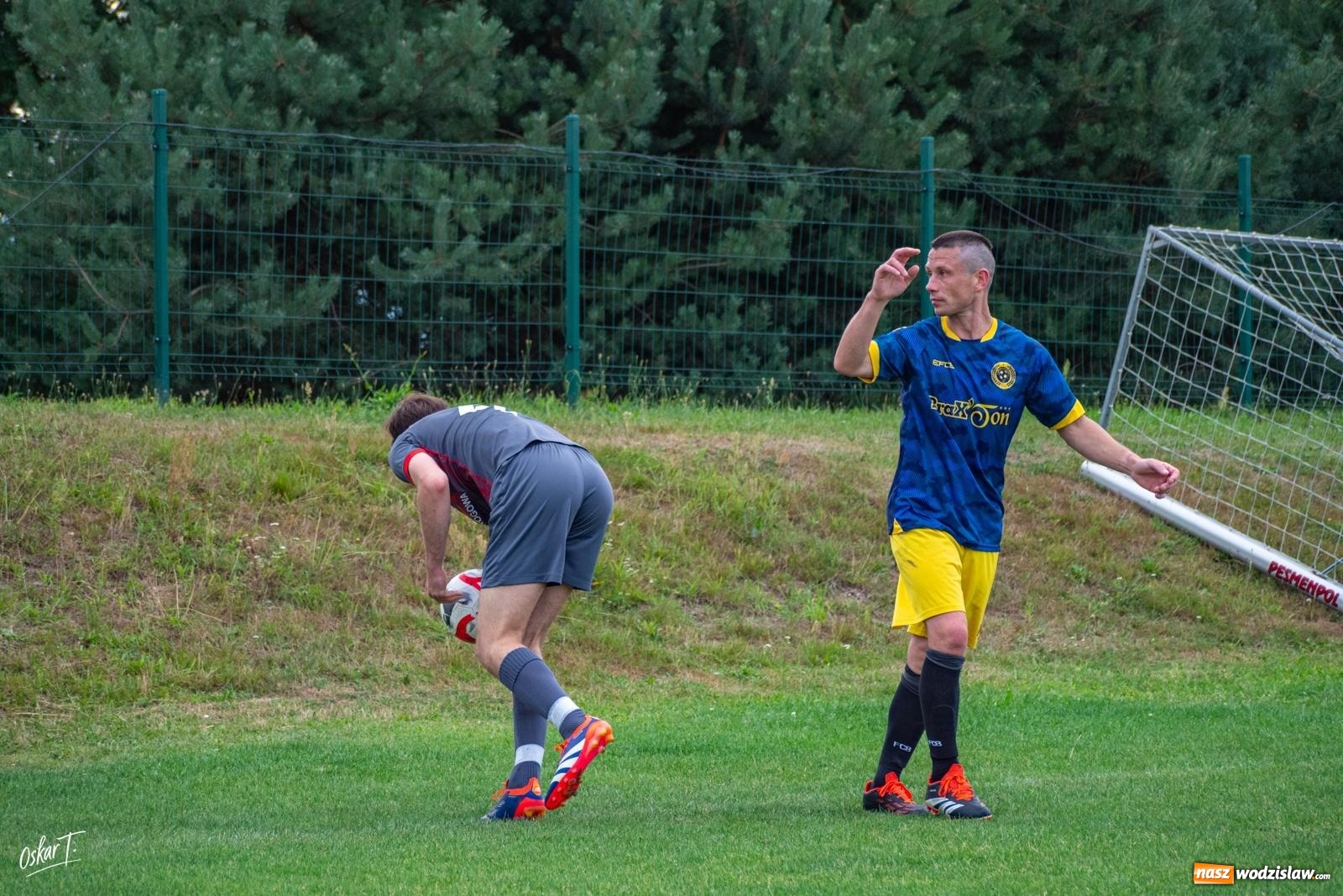 Zdjęcie w galerii na portalu naszwodzislaw.com: BraxTon Raszczyce rozbił Wypoczynek Buków. Dziesięć goli gospodarzy [FOTO] wiadomości z regionu