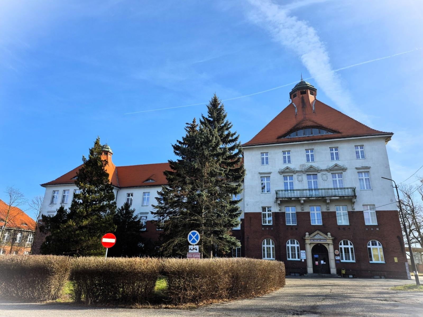 Zdjęcie w galerii na portalu naszwodzislaw.com: Powiat wodzisławski inwestuje miliony. Drogi, szkoły, zdrowie i bezpieczeństwo przechodzą duże zmiany wiadomości z regionu