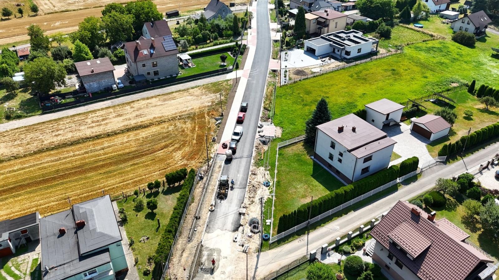 Zdjęcie w galerii na portalu naszwodzislaw.com: Powiat wodzisławski inwestuje miliony. Drogi, szkoły, zdrowie i bezpieczeństwo przechodzą duże zmiany wiadomości z regionu
