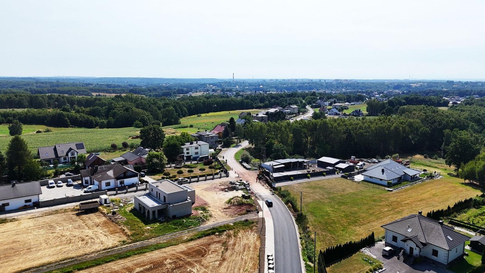 Zdjęcie w galerii na portalu naszwodzislaw.com: Powiat wodzisławski inwestuje miliony. Drogi, szkoły, zdrowie i bezpieczeństwo przechodzą duże zmiany wiadomości z regionu
