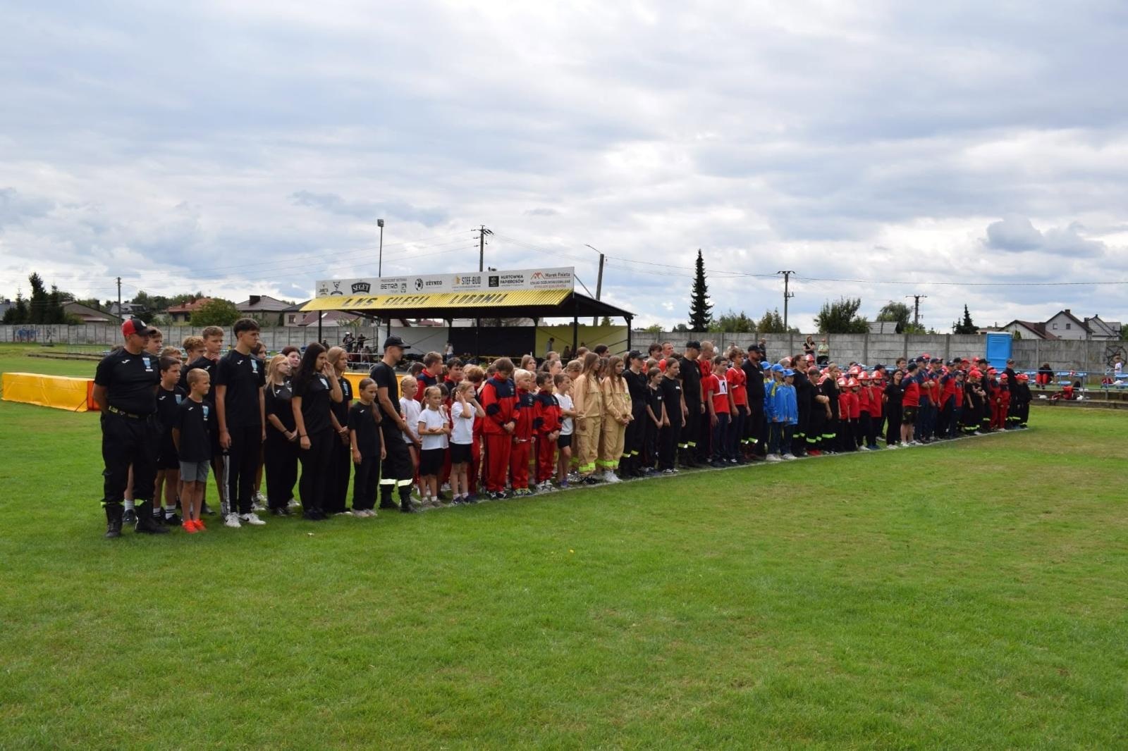 Zdjęcie w galerii na portalu naszwodzislaw.com: Młodzi strażacy walczyli o Puchar Starosty. W Lubomi rywalizowało 17 drużyn [FOTO] wiadomości z regionu