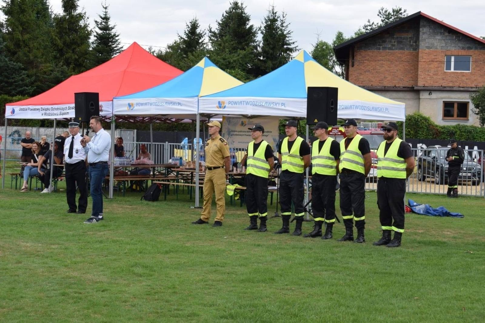 Zdjęcie w galerii na portalu naszwodzislaw.com: Młodzi strażacy walczyli o Puchar Starosty. W Lubomi rywalizowało 17 drużyn [FOTO] wiadomości z regionu