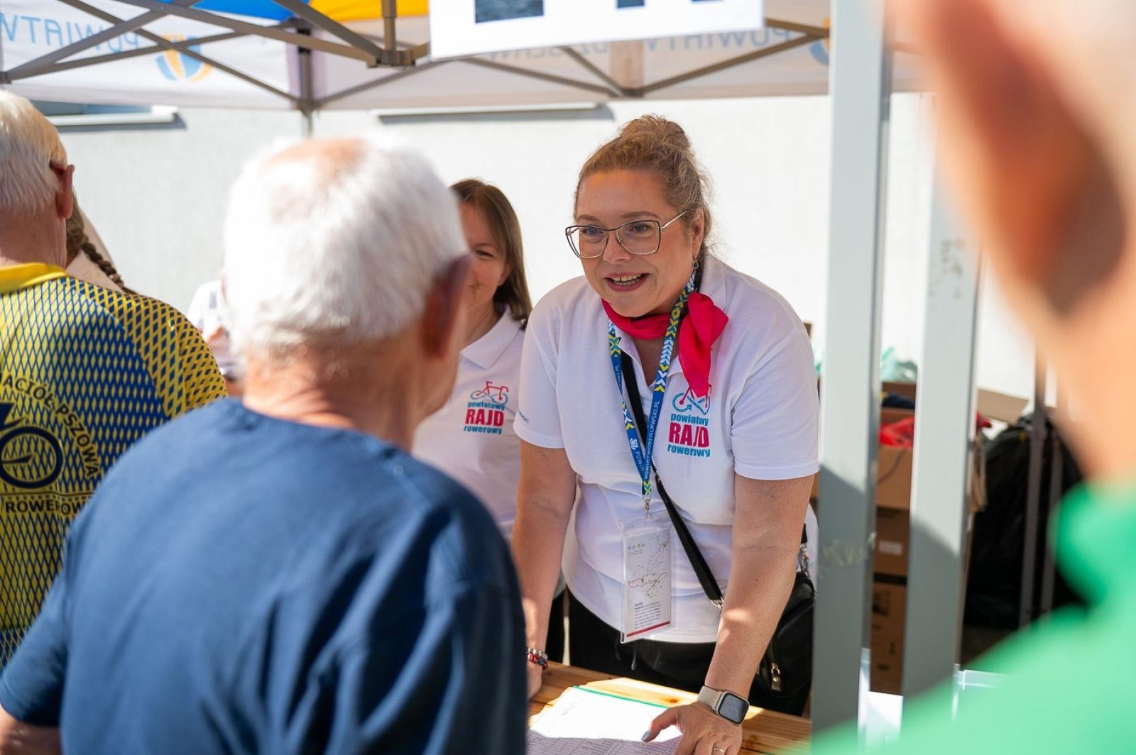 Zdjęcie w galerii na portalu naszwodzislaw.com: Prawie 900 rowerzystów na jednej trasie. Tak wyglądał XXVI Powiatowy Rajd Rowerowy [FOTO] wiadomości z regionu