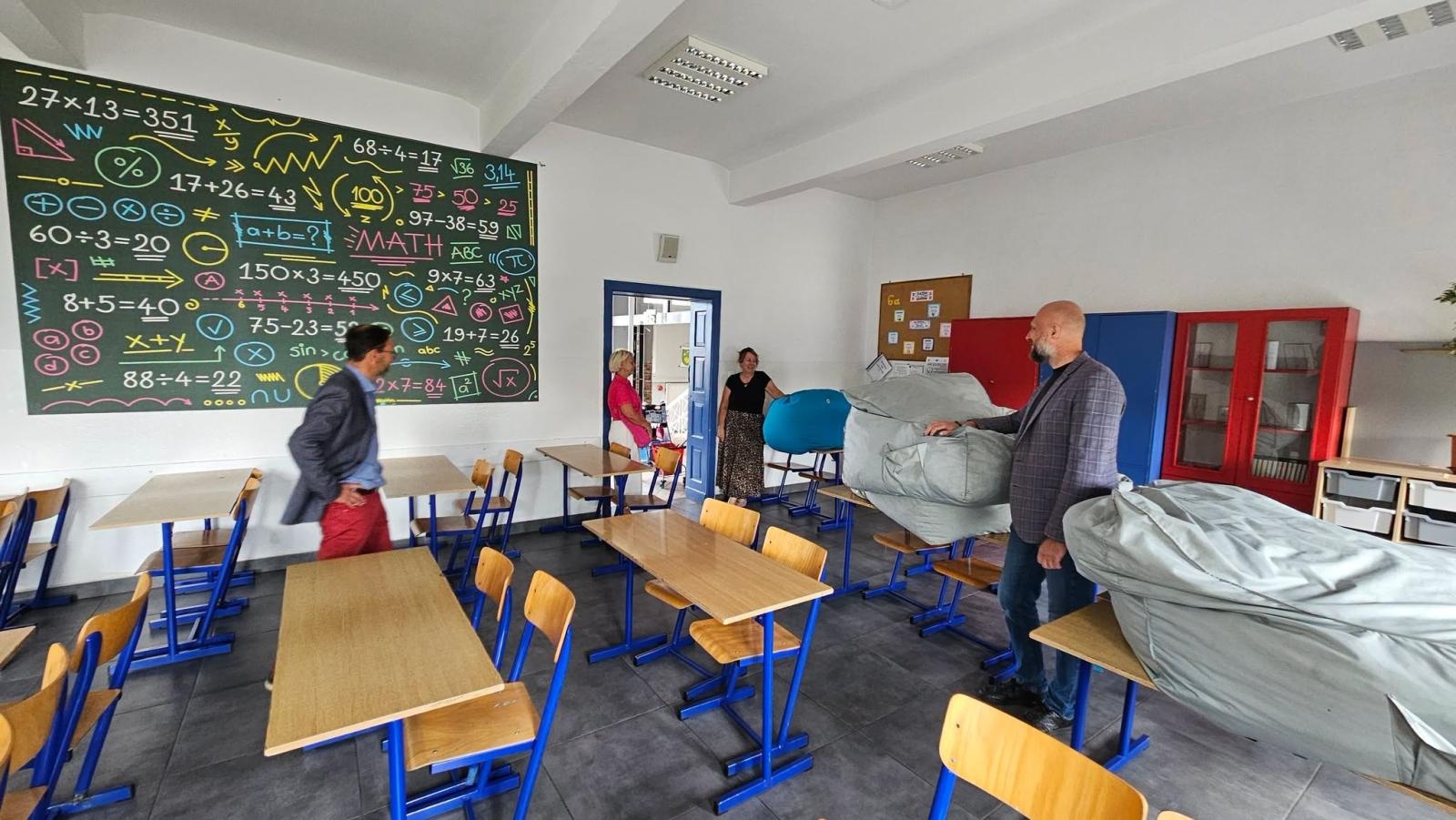Zdjęcie w galerii na portalu naszwodzislaw.com: Radlin gotowy na pierwszy dzwonek. Burmistrz sprawdził szkoły i przedszkola wiadomości z regionu