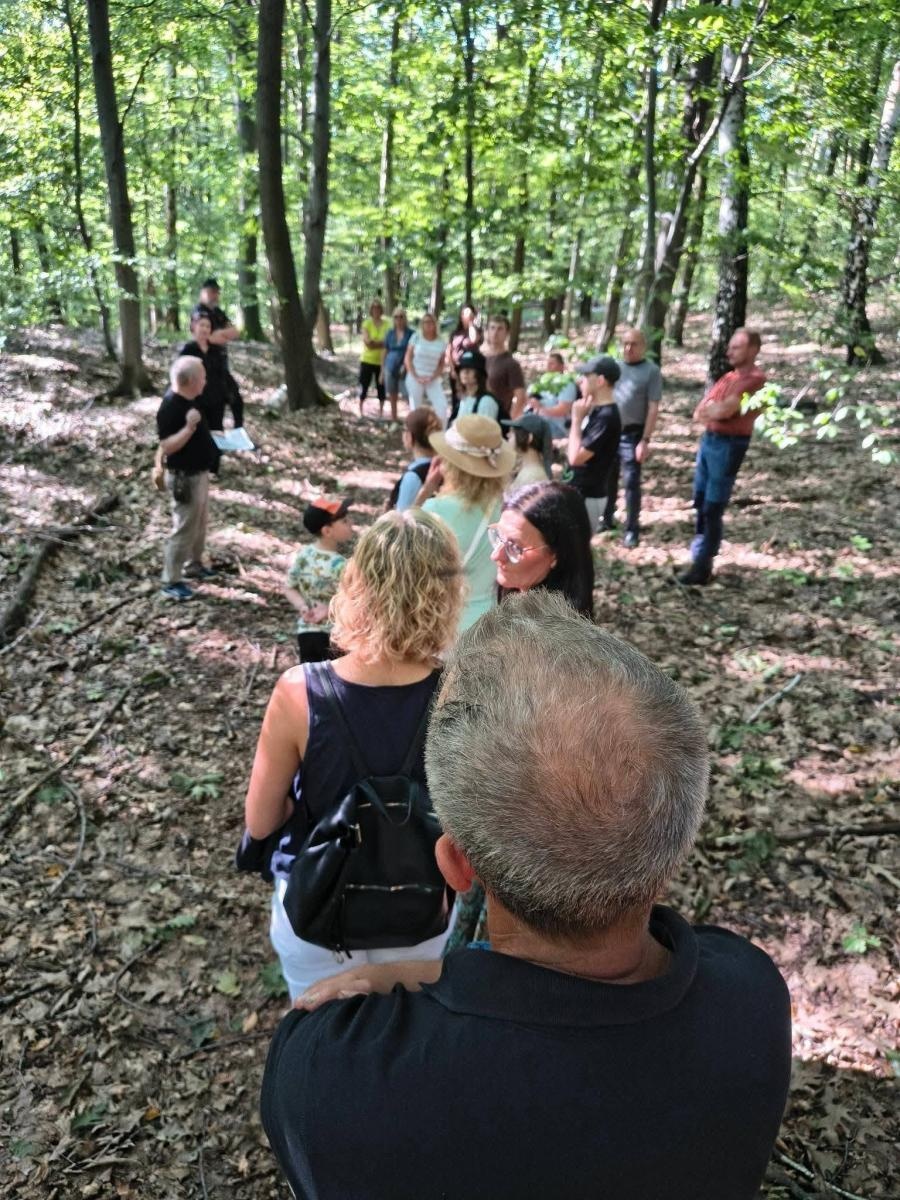 Zdjęcie w galerii na portalu naszwodzislaw.com: Szlakami Grodziska po raz drugi. Mieszkańcy Wodzisławia odkrywali historię legendarnego miejsca wiadomości z regionu
