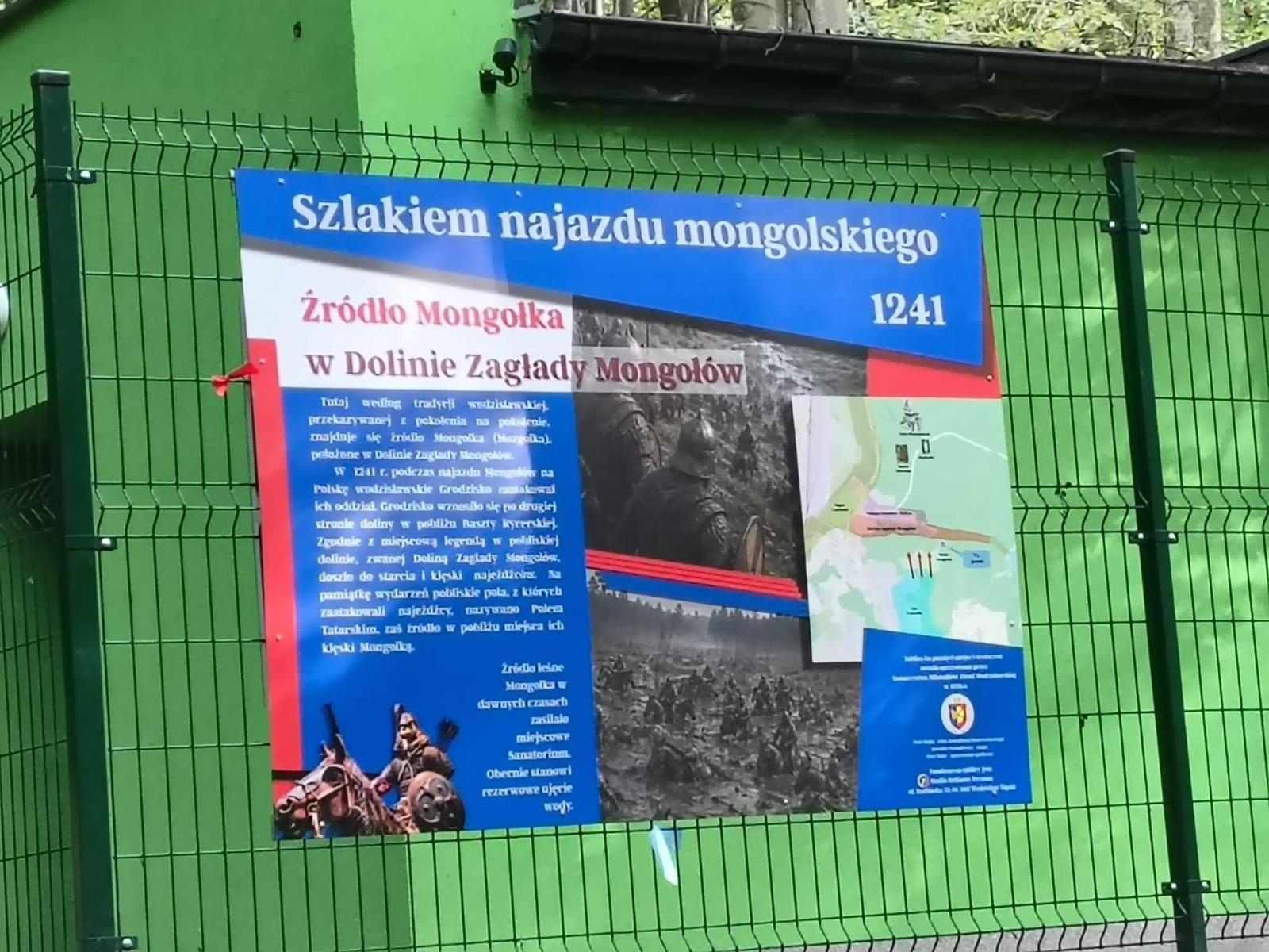 Zdjęcie w galerii na portalu naszwodzislaw.com: Mongołowie mieli ponieść tu klęskę. Tajemnicze miejsce w Wodzisławiu doczekało się tablicy wiadomości z regionu