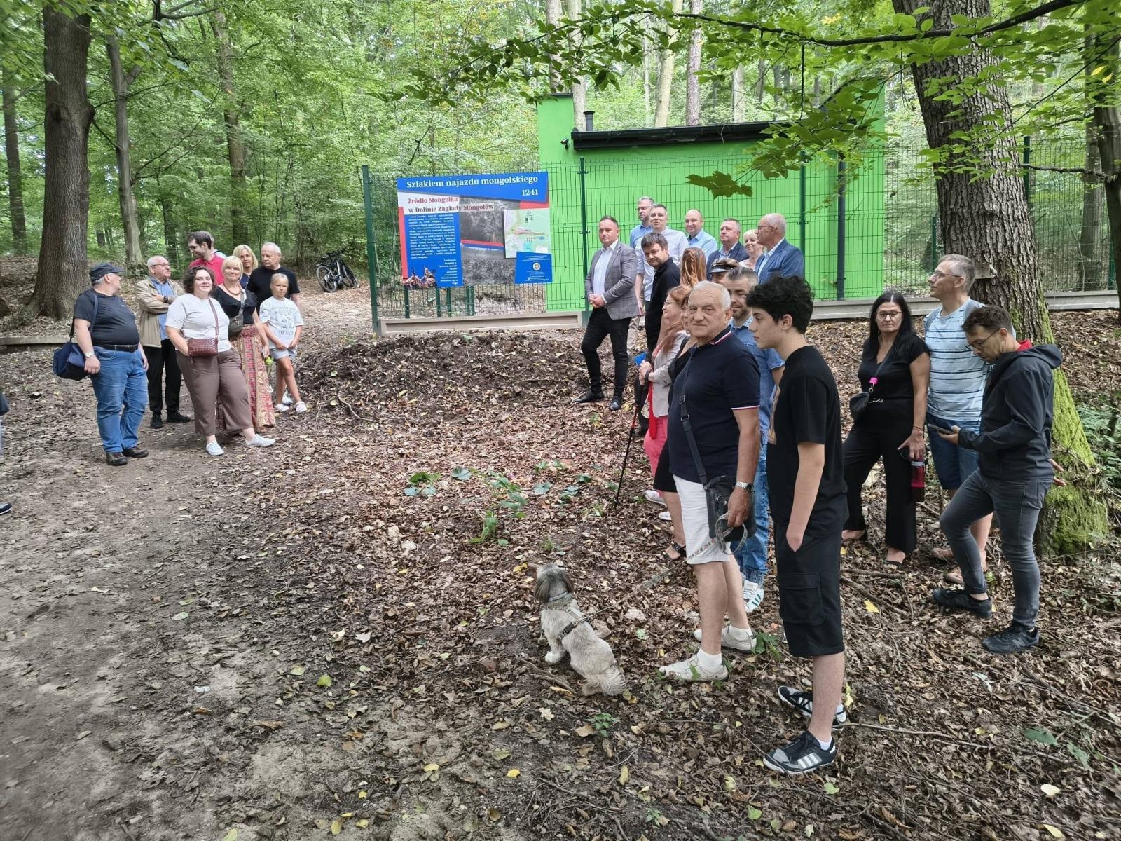 Zdjęcie w galerii na portalu naszwodzislaw.com: Mongołowie mieli ponieść tu klęskę. Tajemnicze miejsce w Wodzisławiu doczekało się tablicy wiadomości z regionu
