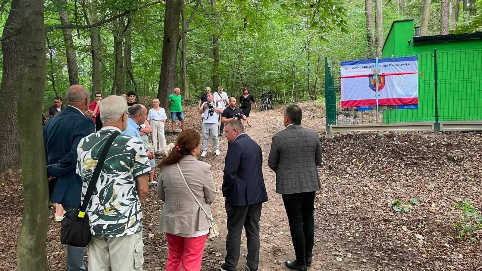 Zdjęcie w galerii na portalu naszwodzislaw.com: Mongołowie mieli ponieść tu klęskę. Tajemnicze miejsce w Wodzisławiu doczekało się tablicy wiadomości z regionu