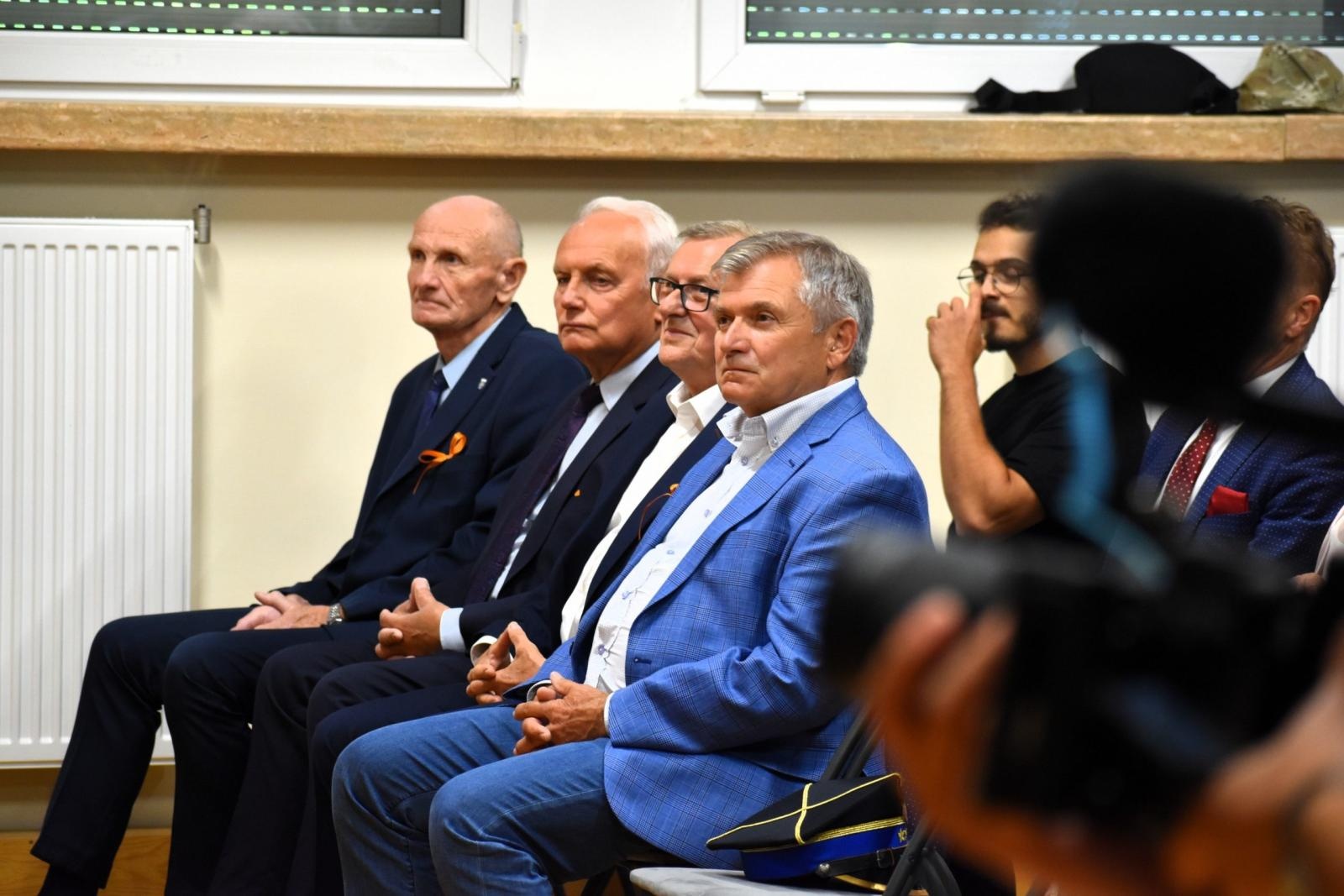 Zdjęcie w galerii na portalu naszwodzislaw.com: 10 lat PCKZiU. Jubileusz, awanse nauczycieli i nowoczesne technologie na inaugurację roku szkolnego wiadomości z regionu