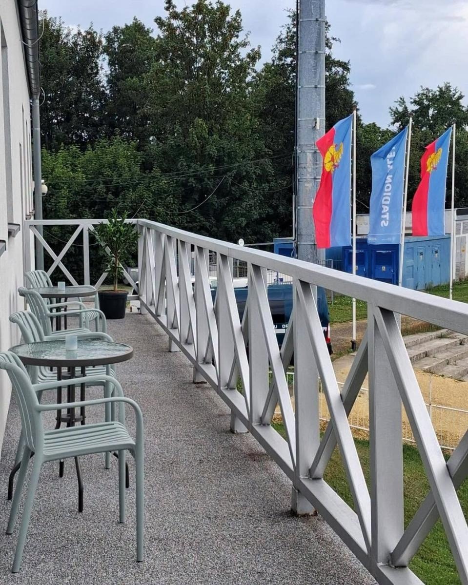 Zdjęcie w galerii na portalu naszwodzislaw.com: Nowa przestrzeń w MOSiR Centrum w Wodzisławiu. Balkon przeszedł metamorfozę, a to nie koniec zmian wiadomości z regionu