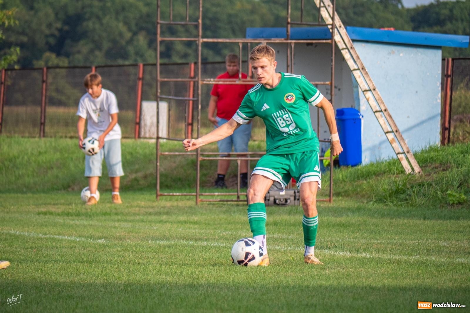 Zdjęcie w galerii na portalu naszwodzislaw.com: Od pierwszego gwizdka pod dyktando Turzy Śląskiej. Zgoda bezradna [FOTO] wiadomości z regionu