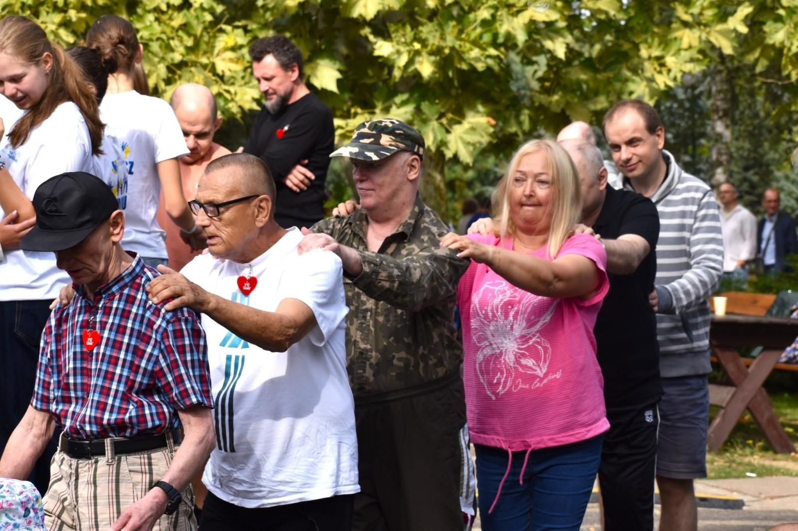 Zdjęcie w galerii na portalu naszwodzislaw.com: Olza znów rozbrzmiała bluesem. Setki osób bawiły się podczas wyjątkowego wydarzenia wiadomości z regionu