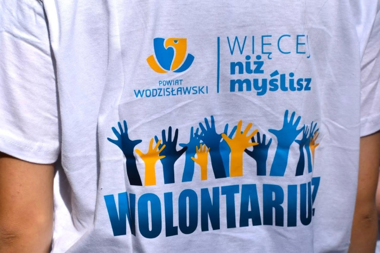 Zdjęcie w galerii na portalu naszwodzislaw.com: Olza znów rozbrzmiała bluesem. Setki osób bawiły się podczas wyjątkowego wydarzenia wiadomości z regionu