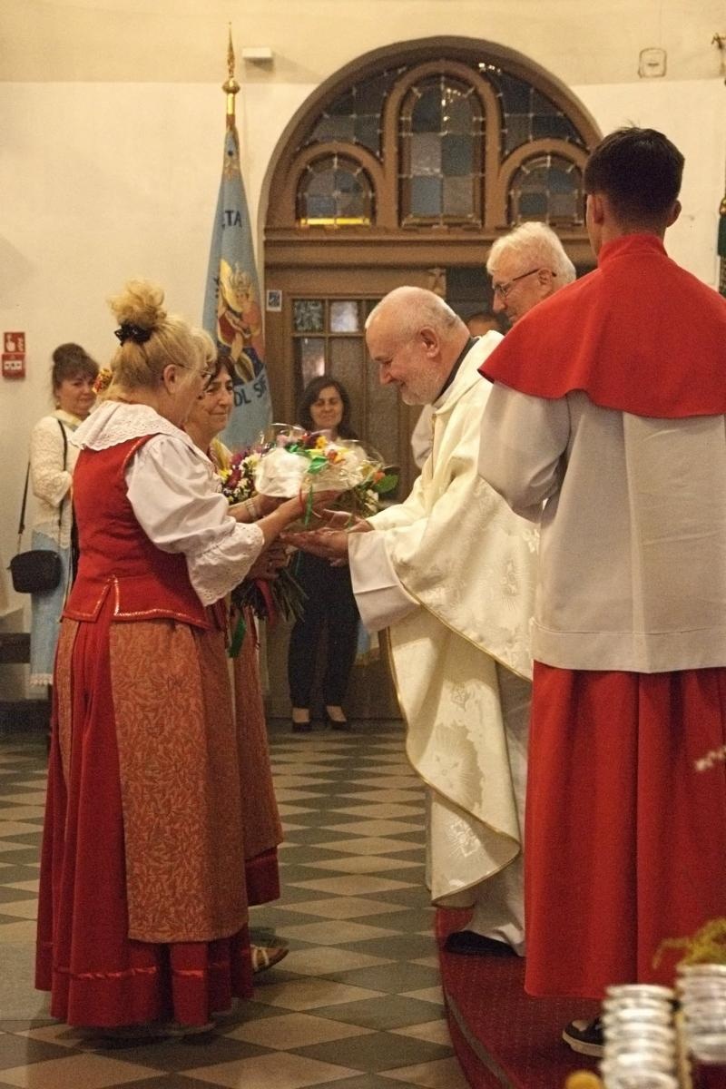 Zdjęcie w galerii na portalu naszwodzislaw.com: Pszów podziękował za plony. Dożynki przyciągnęły mieszkańców i gości [FOTO] wiadomości z regionu