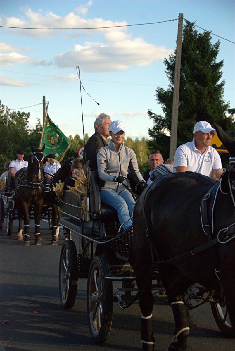 Zdjęcie w galerii na portalu naszwodzislaw.com: Pszów podziękował za plony. Dożynki przyciągnęły mieszkańców i gości [FOTO] wiadomości z regionu