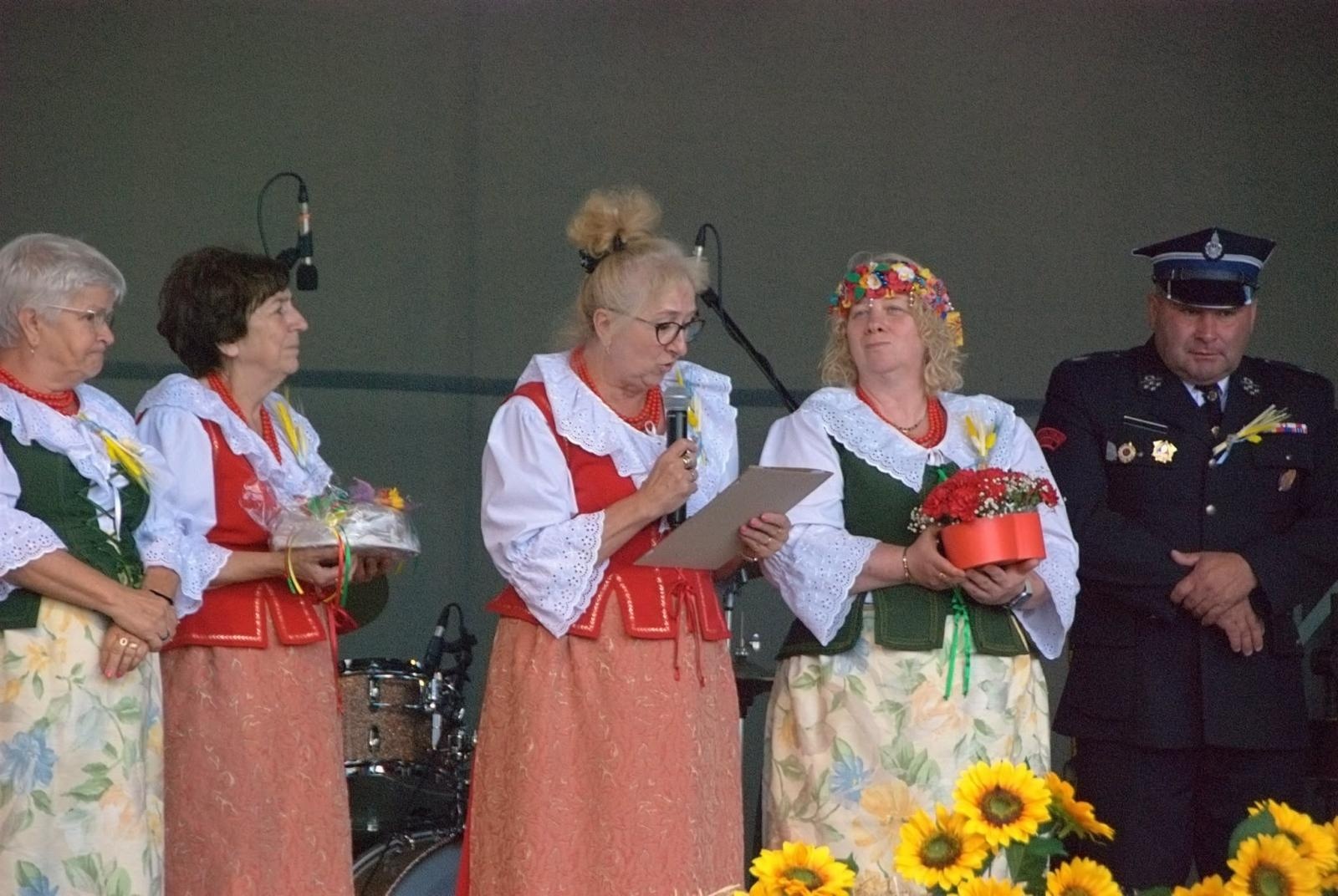 Zdjęcie w galerii na portalu naszwodzislaw.com: Pszów podziękował za plony. Dożynki przyciągnęły mieszkańców i gości [FOTO] wiadomości z regionu
