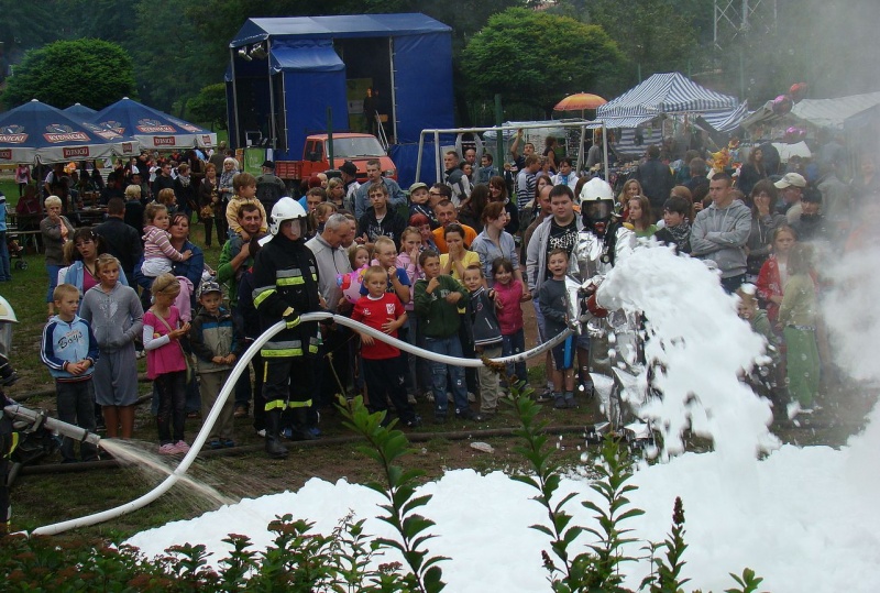 Zdjęcie w galerii na portalu naszwodzislaw.com: Piana Party na SZLUCHCIE wiadomości z regionu