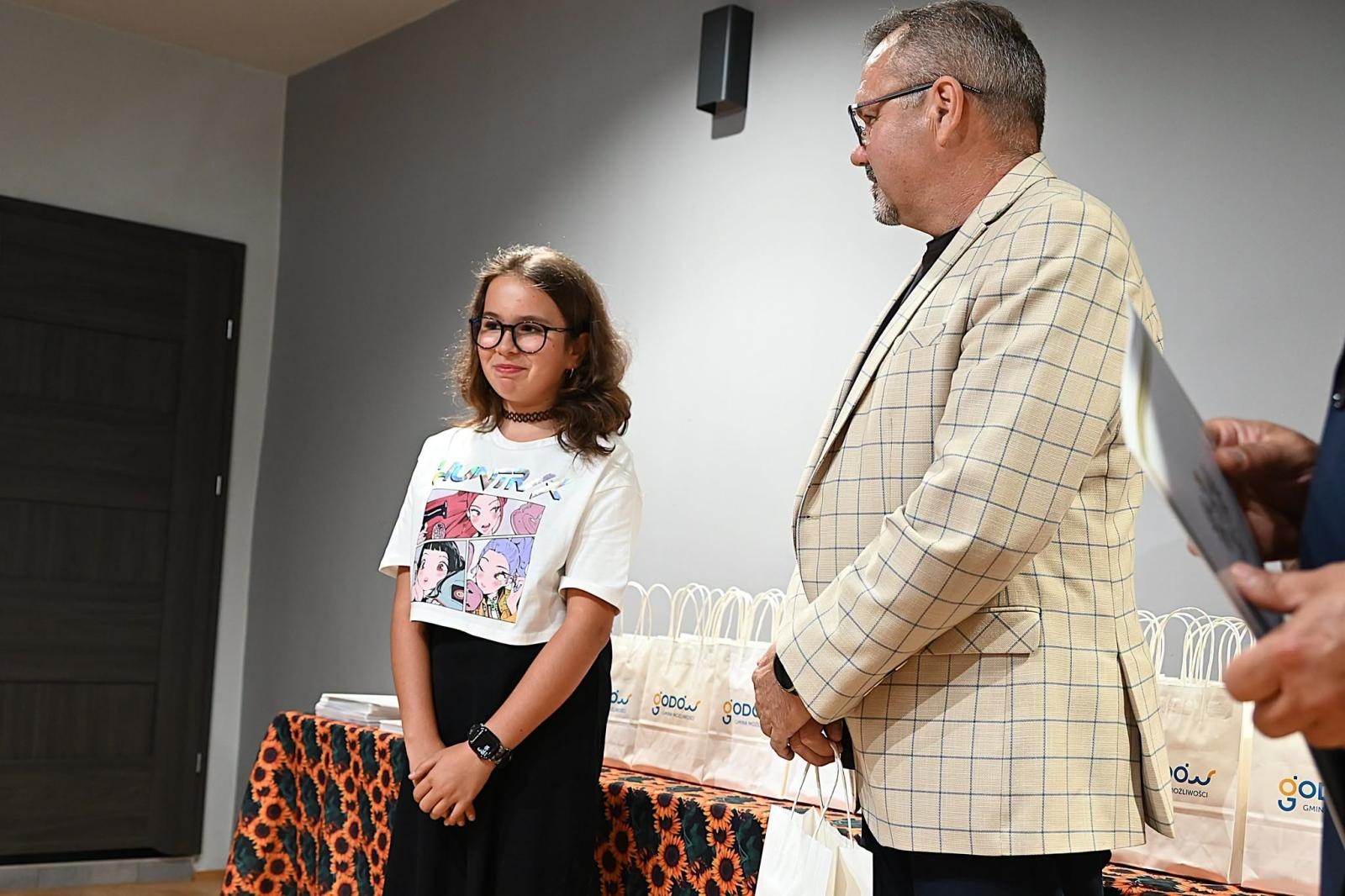 Zdjęcie w galerii na portalu naszwodzislaw.com: Od konkursów i olimpiad po mistrzostwa Polski. Gmina Godów wyróżniła najzdolniejszą młodzież [FOTO] wiadomości z regionu