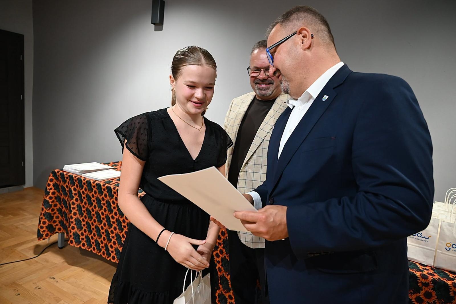 Zdjęcie w galerii na portalu naszwodzislaw.com: Od konkursów i olimpiad po mistrzostwa Polski. Gmina Godów wyróżniła najzdolniejszą młodzież [FOTO] wiadomości z regionu