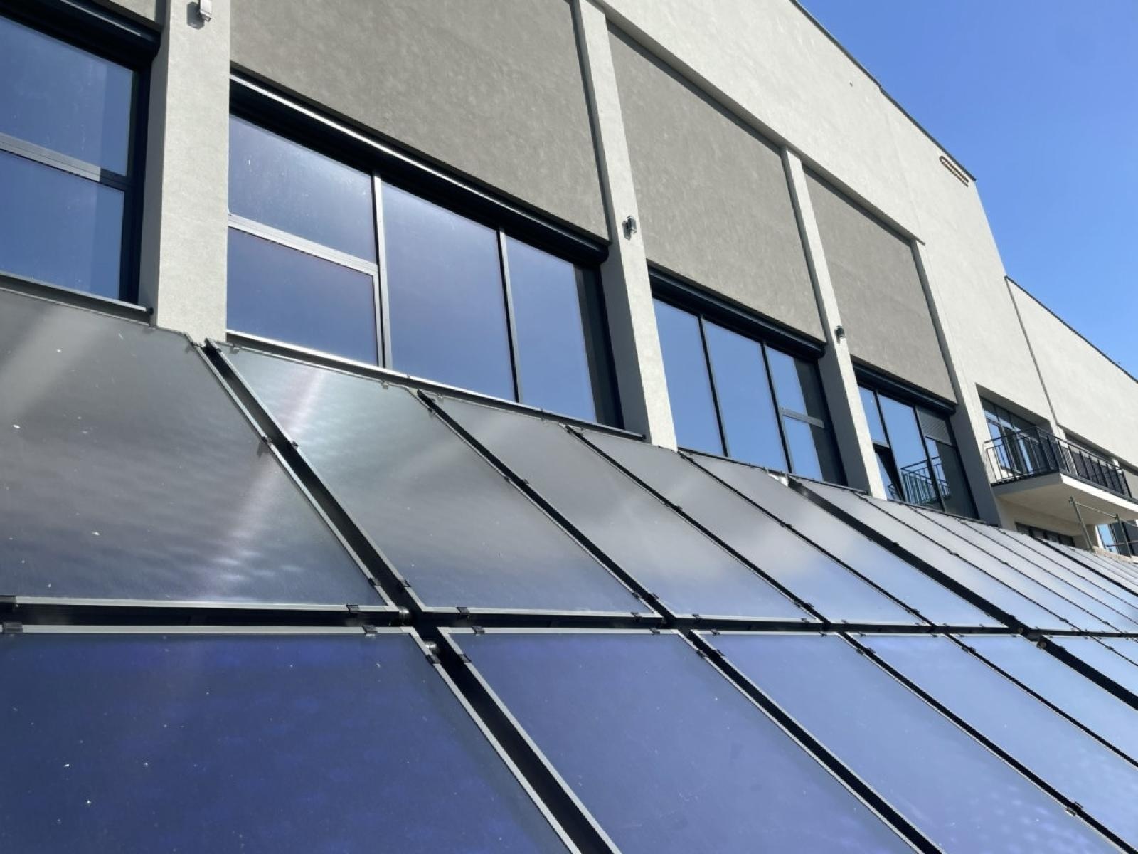 Zdjęcie w galerii na portalu naszwodzislaw.com: Nowe oświetlenie, fotowoltaika i odzysk wody. MOSiR w Radlinie przechodzi gruntowną modernizację wiadomości z regionu