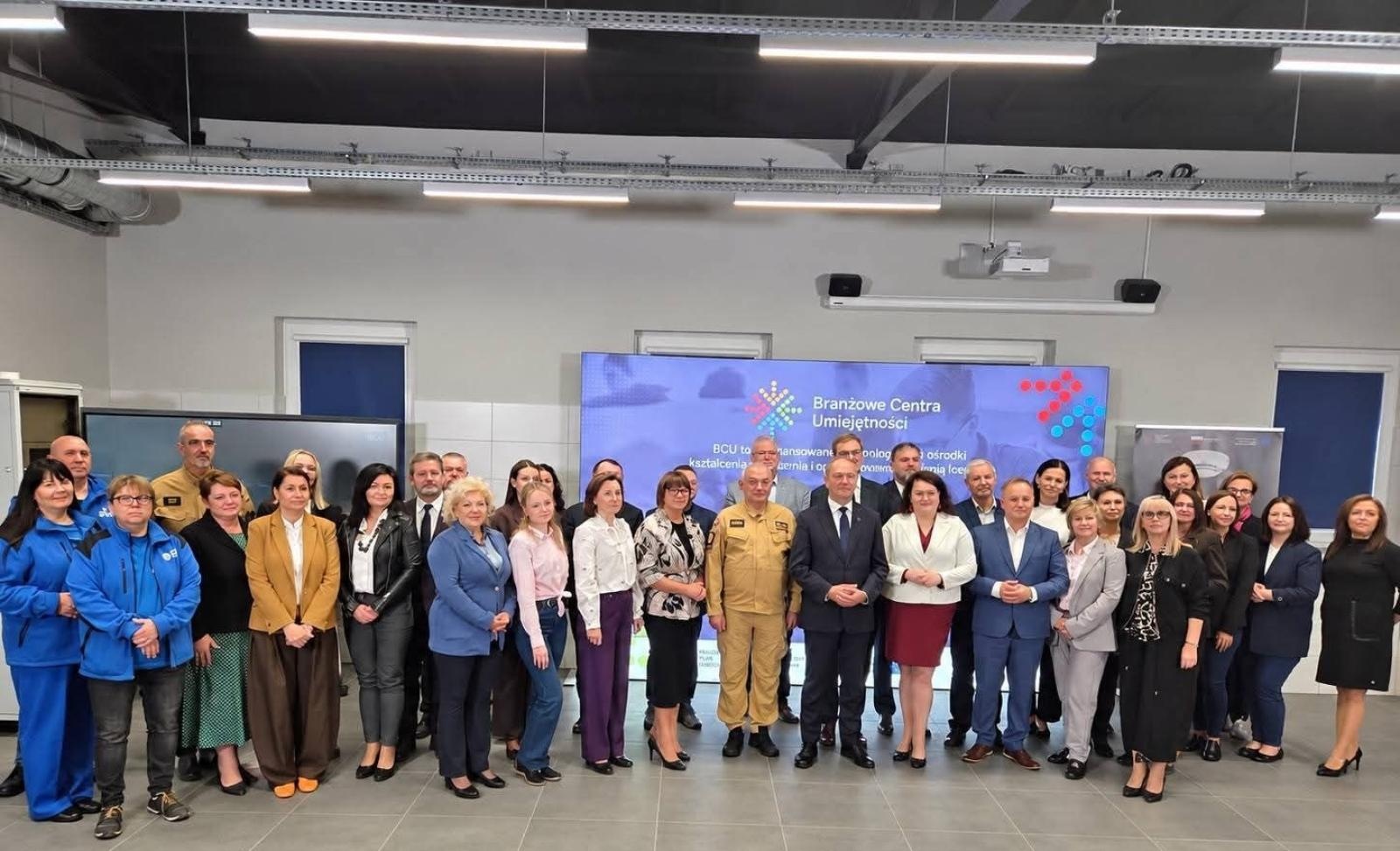 Zdjęcie w galerii na portalu naszwodzislaw.com: Powiat Wodzisławski w gronie liderów nowoczesnego kształcenia zawodowego wiadomości z regionu