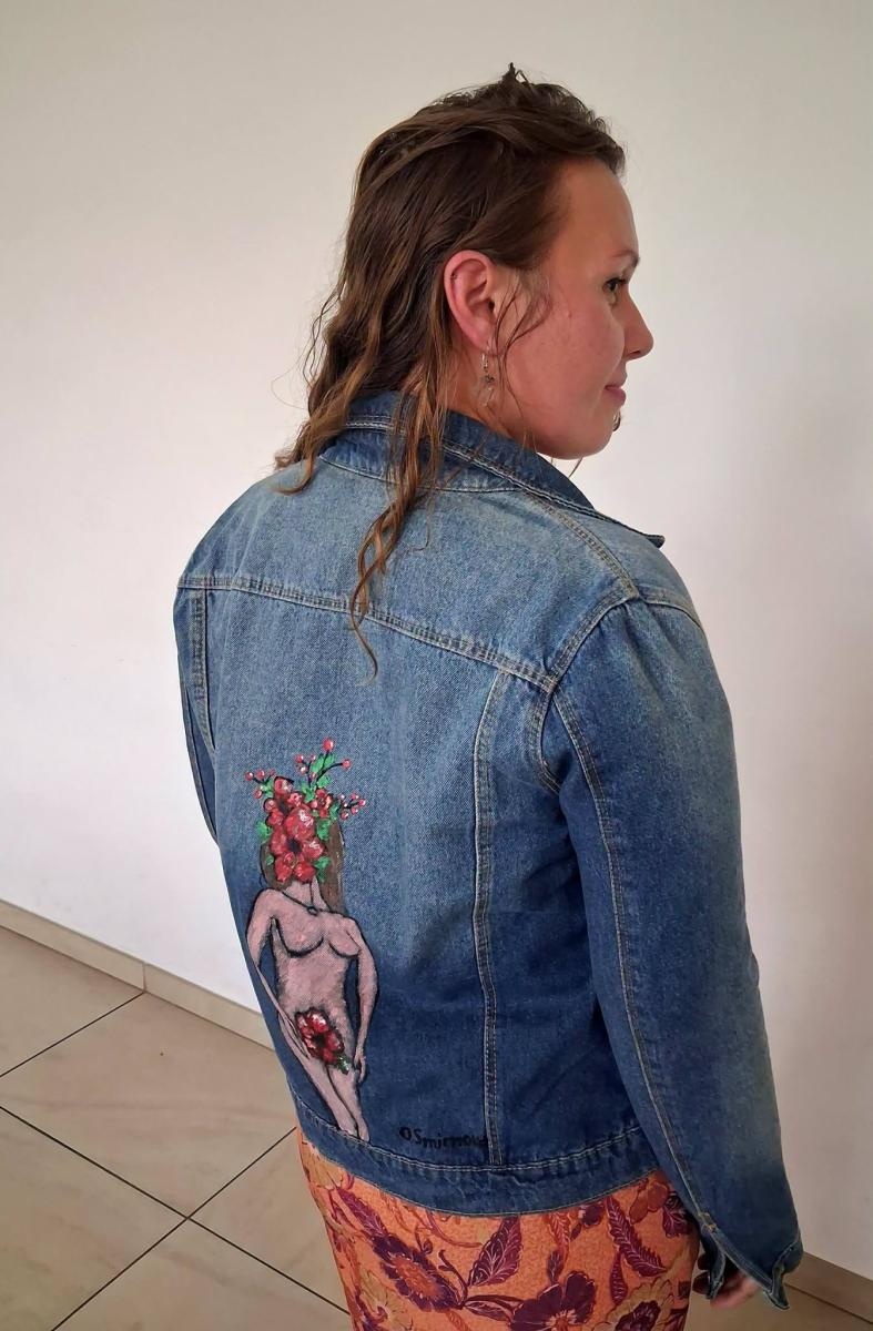 Zdjęcie w galerii na portalu naszwodzislaw.com: Zwykły jeans zamienił się w dzieło sztuki. Kreatywne popołudnie w rydułtowskiej Warsztatowni wiadomości z regionu