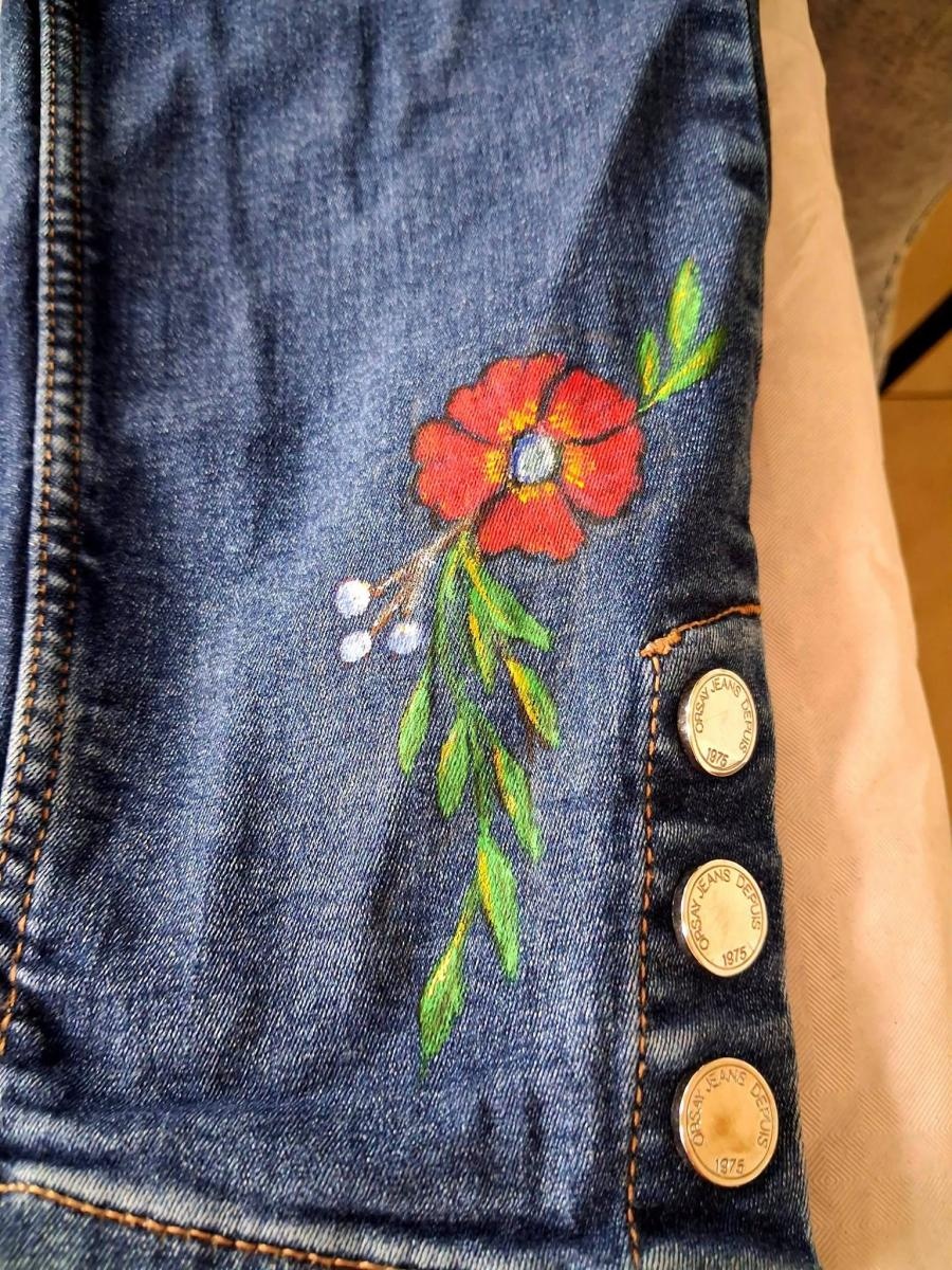 Zdjęcie w galerii na portalu naszwodzislaw.com: Zwykły jeans zamienił się w dzieło sztuki. Kreatywne popołudnie w rydułtowskiej Warsztatowni wiadomości z regionu