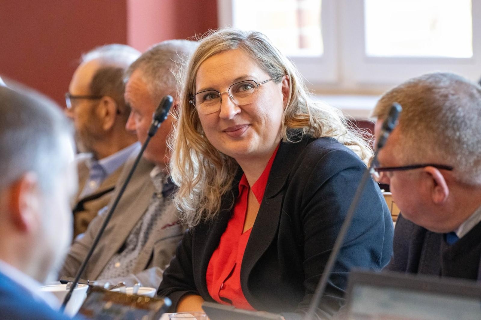 Zdjęcie w galerii na portalu naszwodzislaw.com: Bezrobocie wyższe niż przed rokiem, miasto z nadwyżką budżetową. Ważna sesja Rady Miejskiej wiadomości z regionu