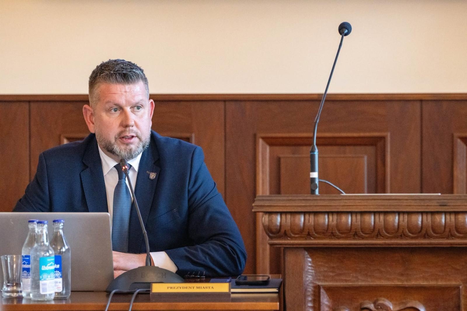 Zdjęcie w galerii na portalu naszwodzislaw.com: Bezrobocie wyższe niż przed rokiem, miasto z nadwyżką budżetową. Ważna sesja Rady Miejskiej wiadomości z regionu