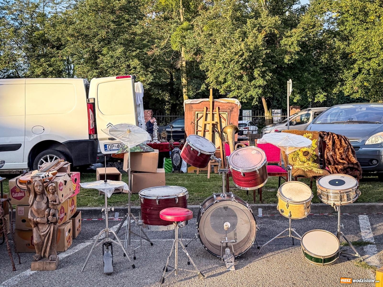 Zdjęcie w galerii na portalu naszwodzislaw.com: Jarmark na granicy w Chałupkach. Sprzedawcy zjechali z całego regionu [FOTO i WIDEO] wiadomości z regionu