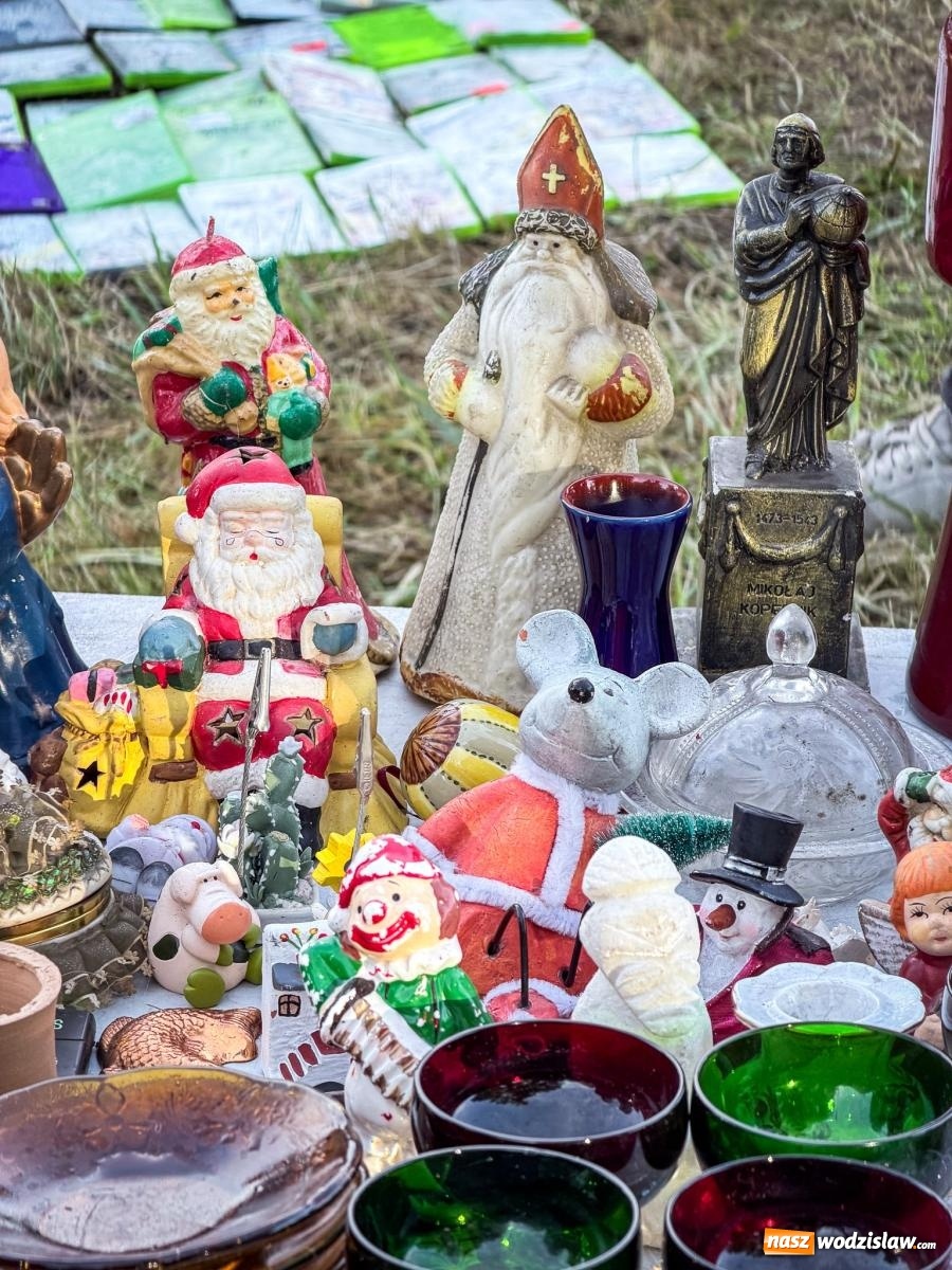 Zdjęcie w galerii na portalu naszwodzislaw.com: Jarmark na granicy w Chałupkach. Sprzedawcy zjechali z całego regionu [FOTO i WIDEO] wiadomości z regionu