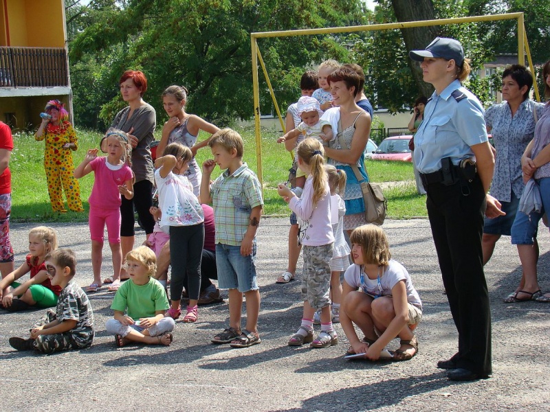 Zdjęcie w galerii na portalu naszwodzislaw.com: Sznupek i Toro z wizytą na Maju wiadomości z regionu