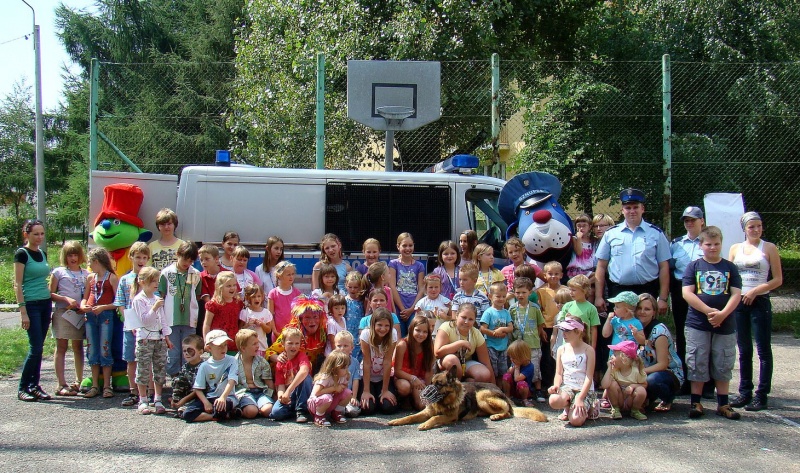 Zdjęcie w galerii na portalu naszwodzislaw.com: Sznupek i Toro z wizytą na Maju wiadomości z regionu