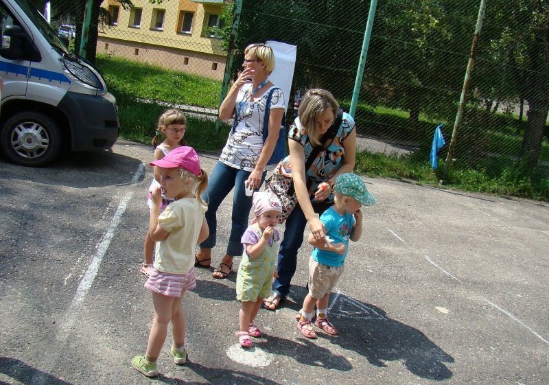 Zdjęcie w galerii na portalu naszwodzislaw.com: Sznupek i Toro z wizytą na Maju wiadomości z regionu