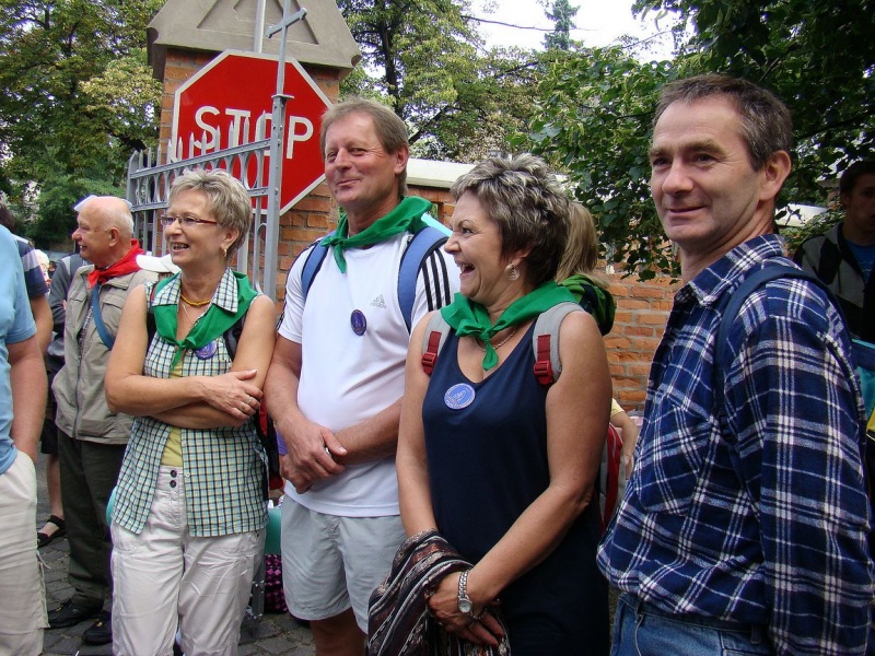 Zdjęcie w galerii na portalu naszwodzislaw.com: Turkusowi i zieloni na pątniczym szlaku wiadomości z regionu