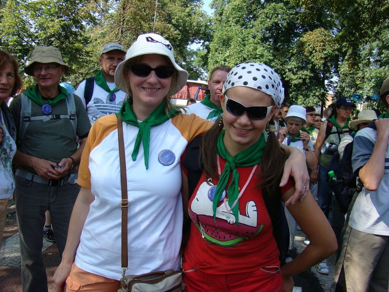 Zdjęcie w galerii na portalu naszwodzislaw.com: Turkusowi i zieloni na pątniczym szlaku wiadomości z regionu