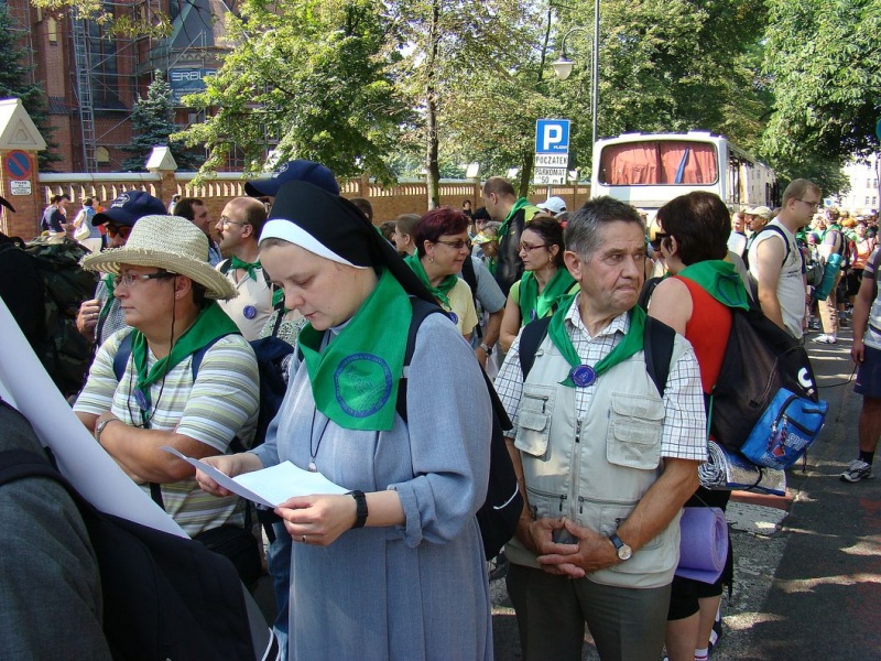 Zdjęcie w galerii na portalu naszwodzislaw.com: Turkusowi i zieloni na pątniczym szlaku wiadomości z regionu