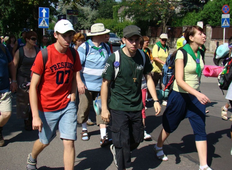 Zdjęcie w galerii na portalu naszwodzislaw.com: Turkusowi i zieloni na pątniczym szlaku wiadomości z regionu