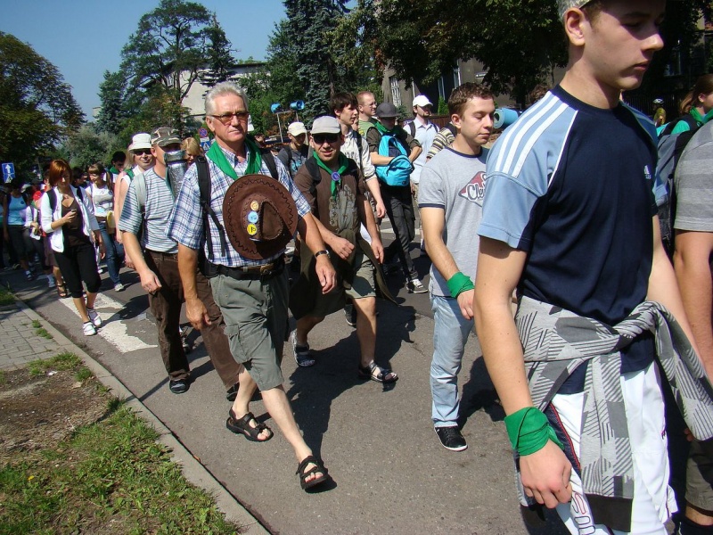 Zdjęcie w galerii na portalu naszwodzislaw.com: Turkusowi i zieloni na pątniczym szlaku wiadomości z regionu