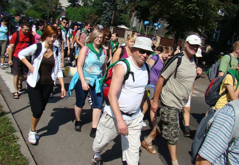 Zdjęcie w galerii na portalu naszwodzislaw.com: Turkusowi i zieloni na pątniczym szlaku wiadomości z regionu