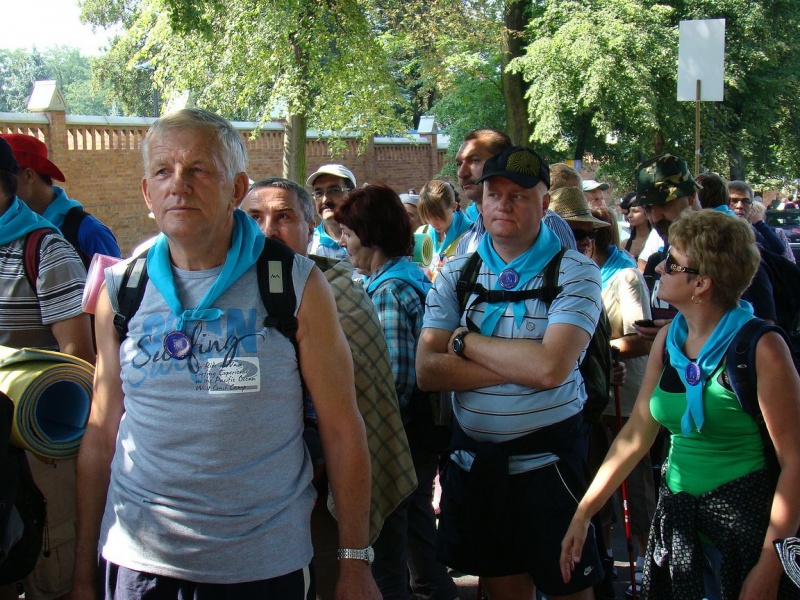 Zdjęcie w galerii na portalu naszwodzislaw.com: Turkusowi i zieloni na pątniczym szlaku wiadomości z regionu