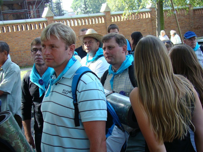 Zdjęcie w galerii na portalu naszwodzislaw.com: Turkusowi i zieloni na pątniczym szlaku wiadomości z regionu