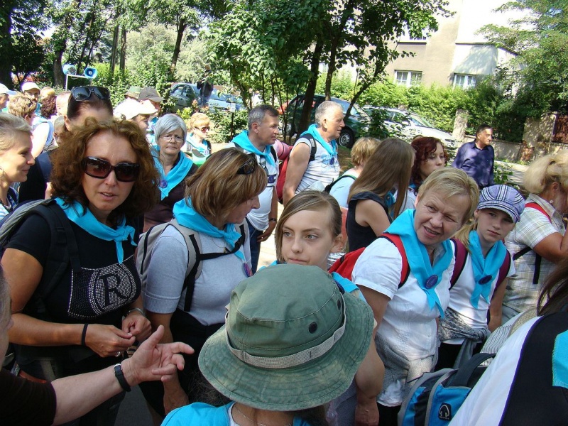 Zdjęcie w galerii na portalu naszwodzislaw.com: Turkusowi i zieloni na pątniczym szlaku wiadomości z regionu