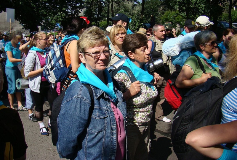 Zdjęcie w galerii na portalu naszwodzislaw.com: Turkusowi i zieloni na pątniczym szlaku wiadomości z regionu