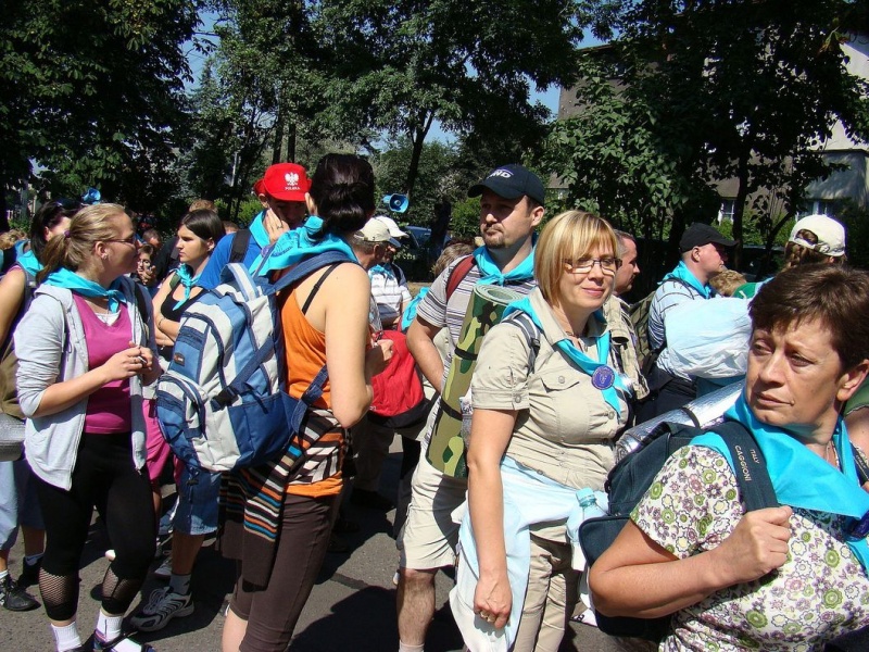 Zdjęcie w galerii na portalu naszwodzislaw.com: Turkusowi i zieloni na pątniczym szlaku wiadomości z regionu