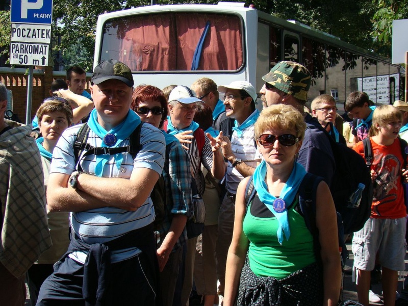 Zdjęcie w galerii na portalu naszwodzislaw.com: Turkusowi i zieloni na pątniczym szlaku wiadomości z regionu